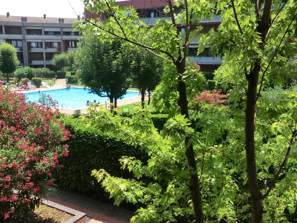 Doctor House Desenzano Apartment Desenzano del Garda Exterior photo